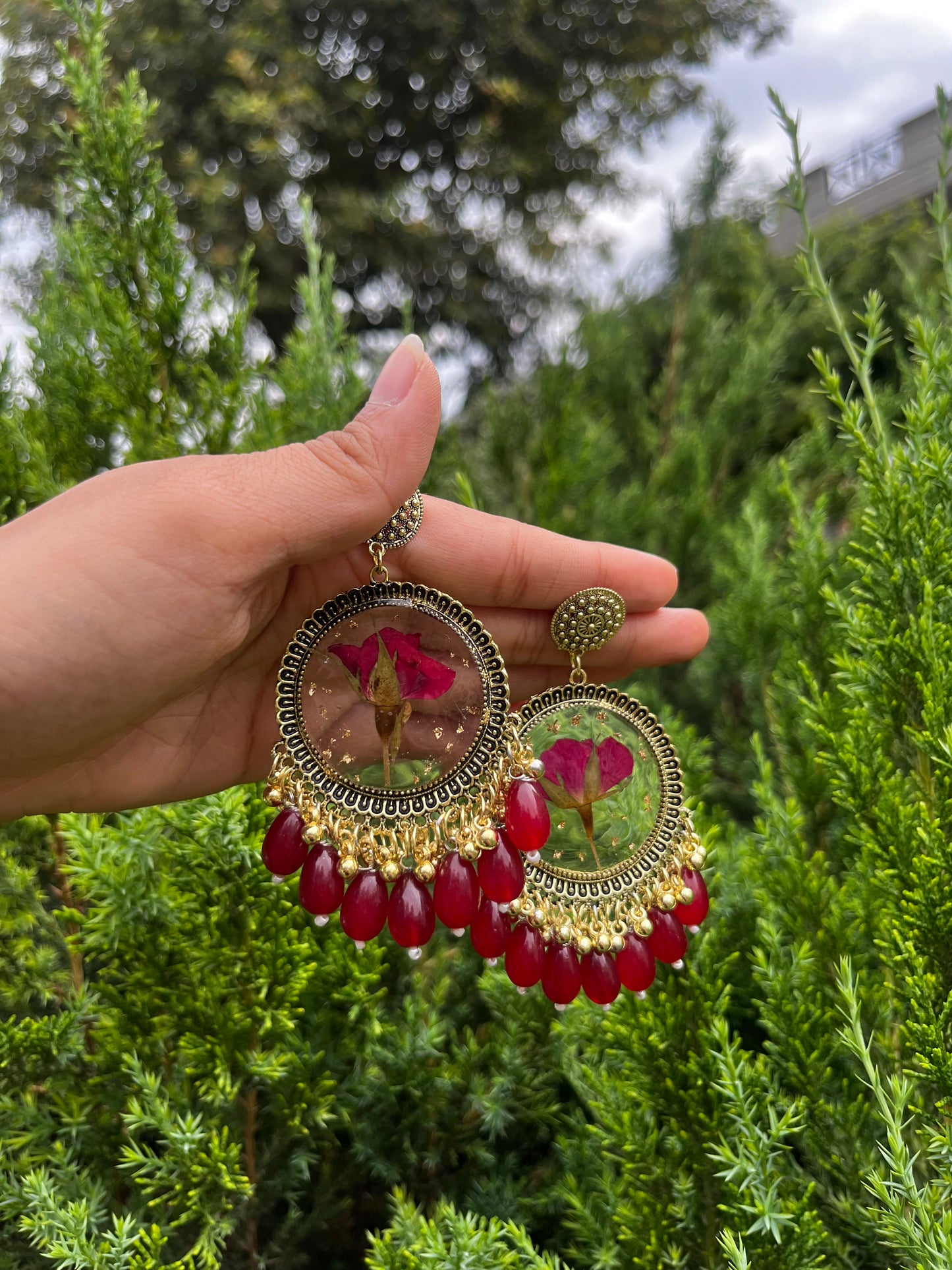 Gulab-e-noor jhumkas