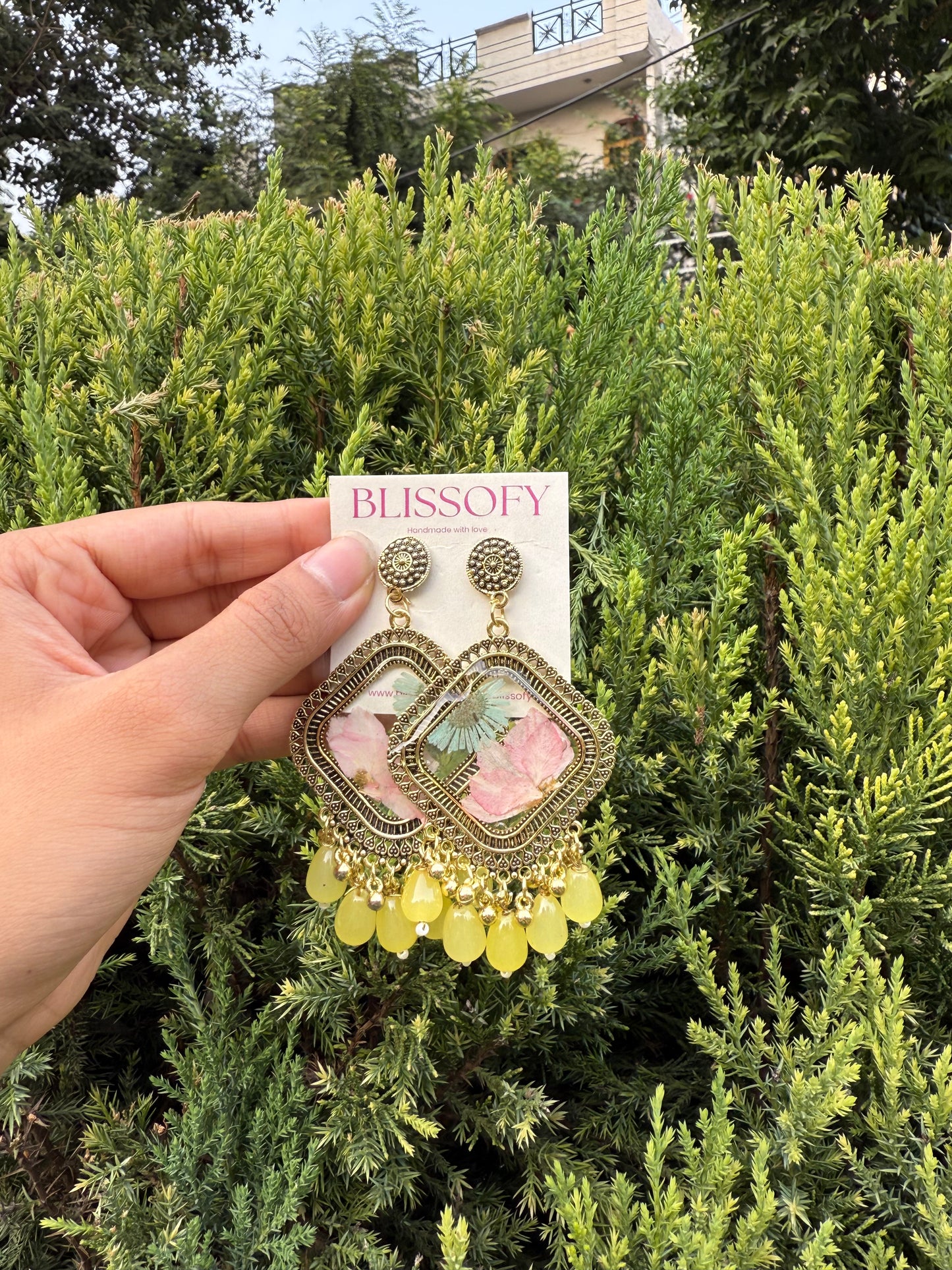 Mishti jhumkas