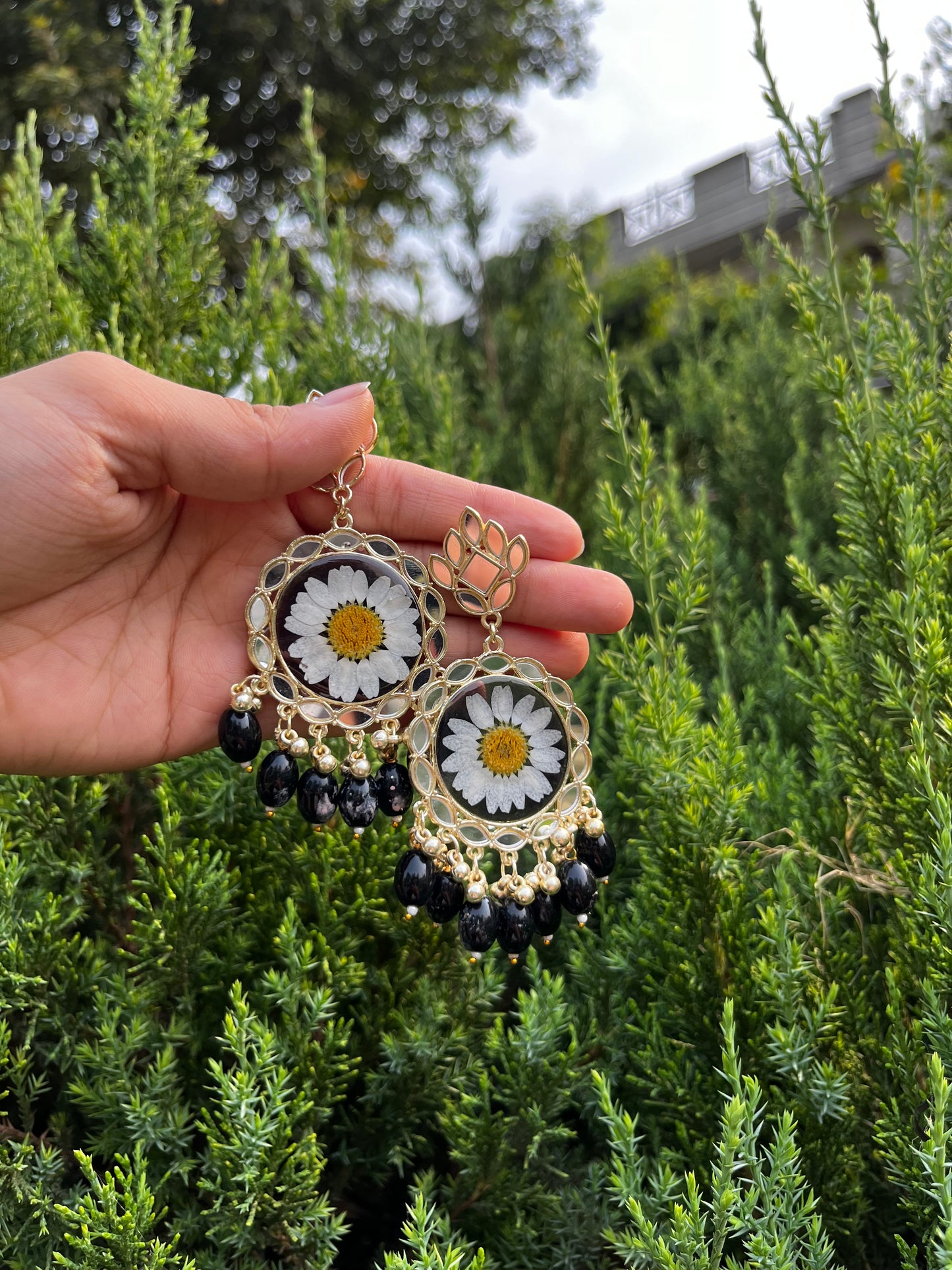 Elegant black mirror jhumka