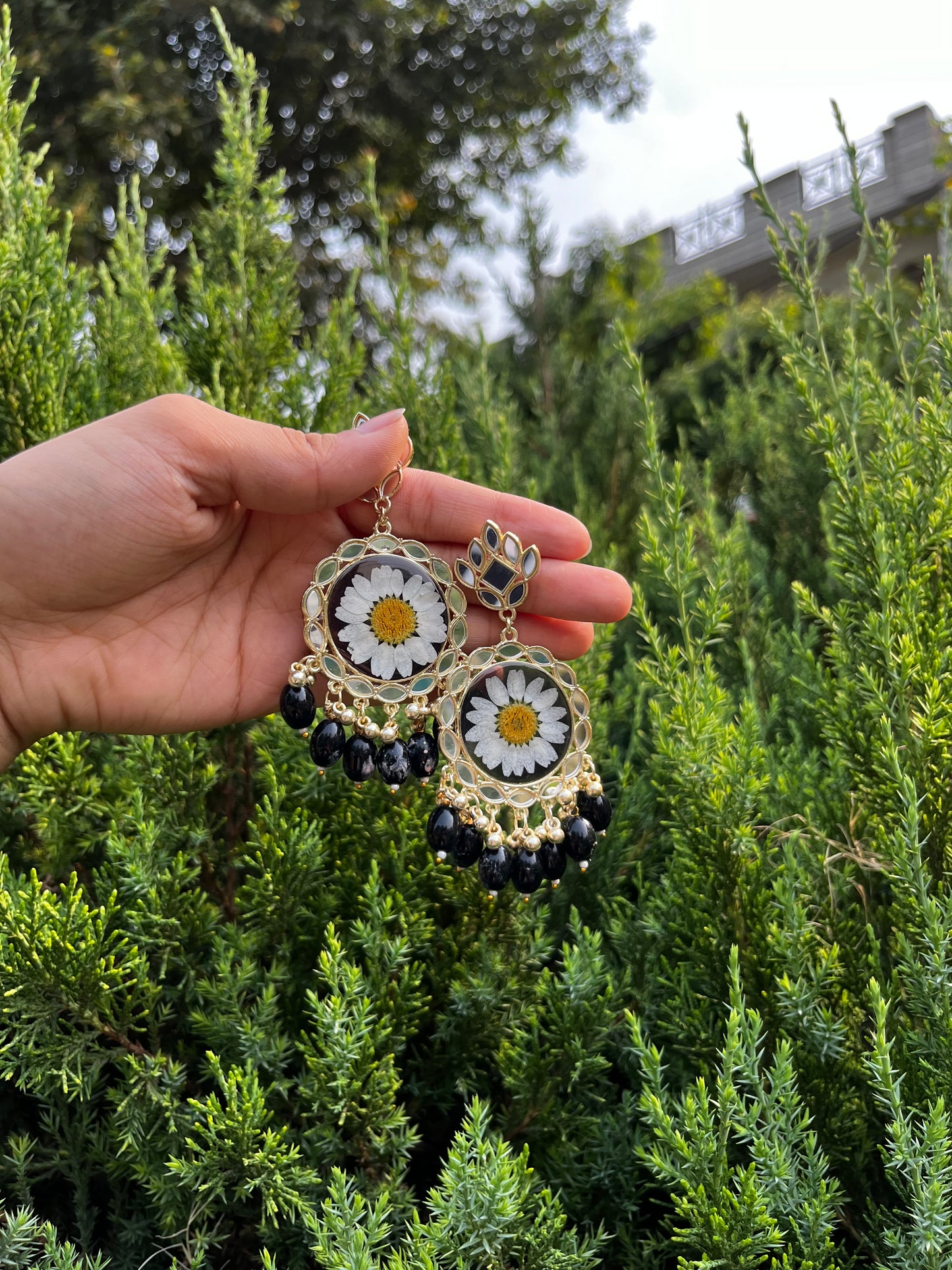 Elegant black mirror jhumka