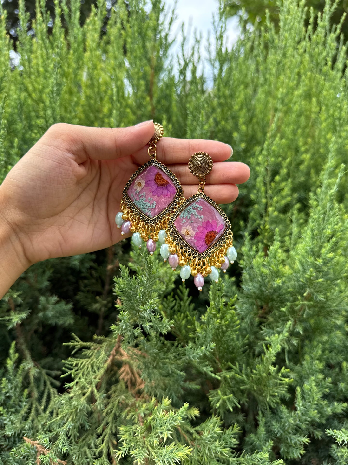 Raani pink jhumkas