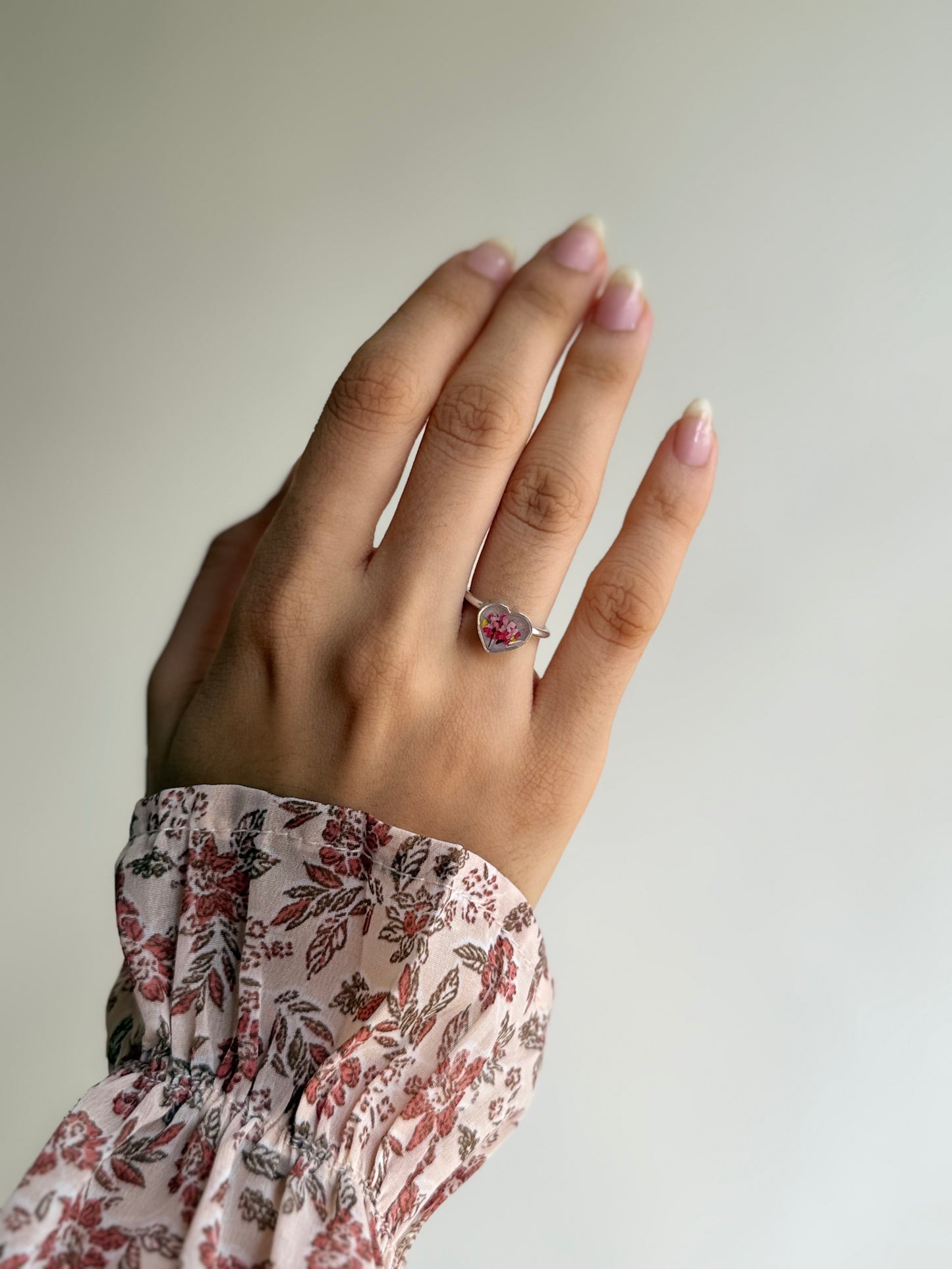 Flora heart ring