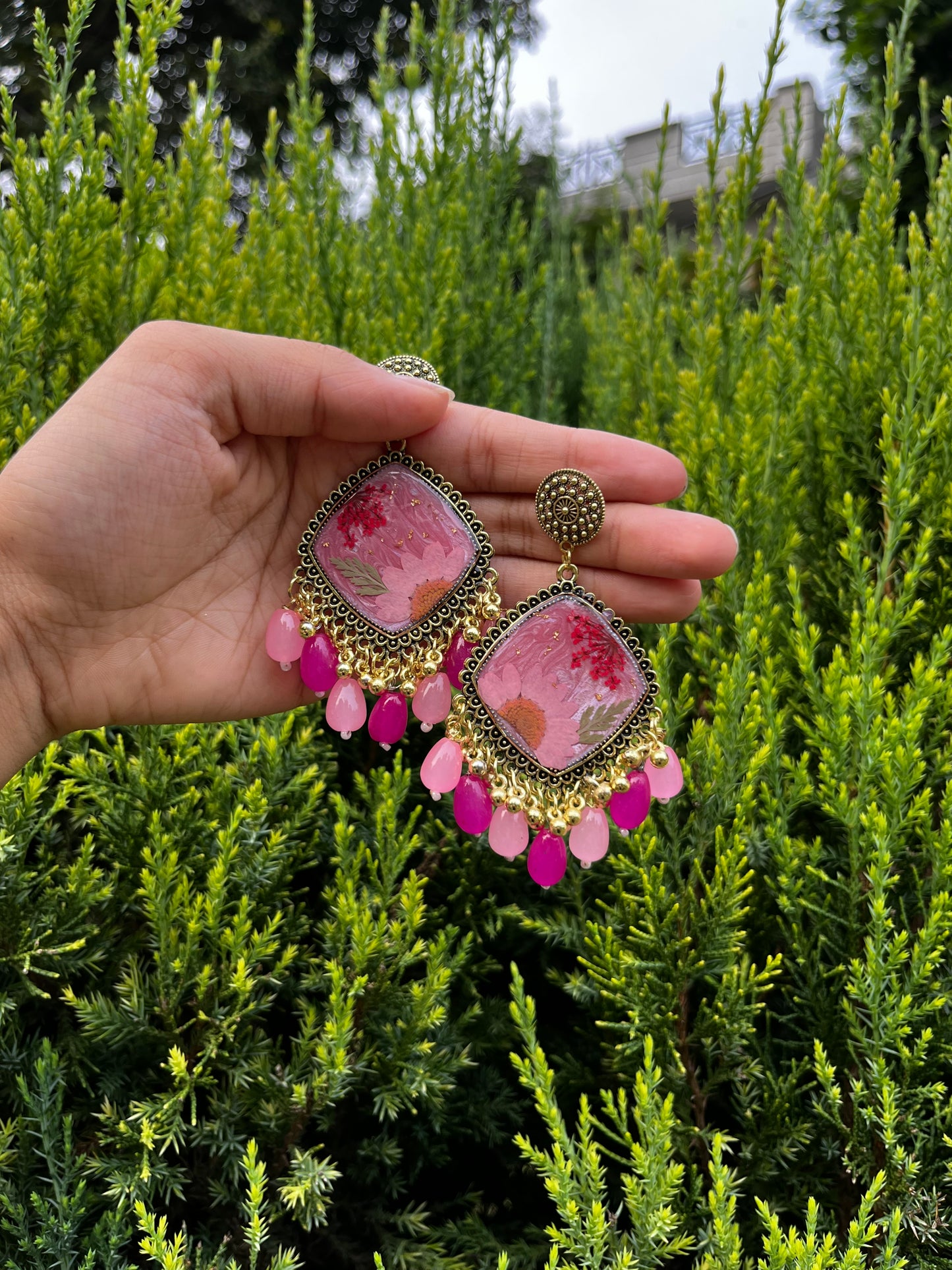 Pink mehr jhumka