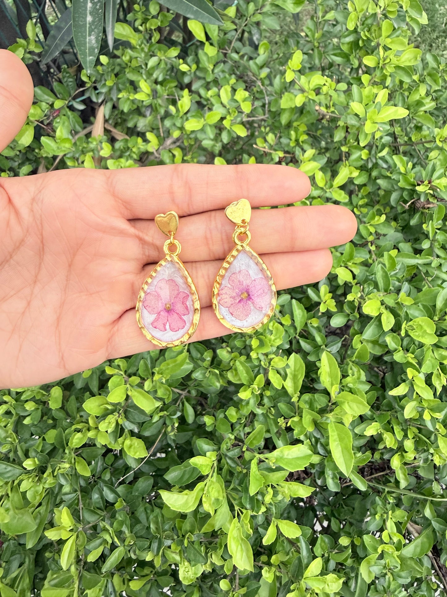 Heart drop earring