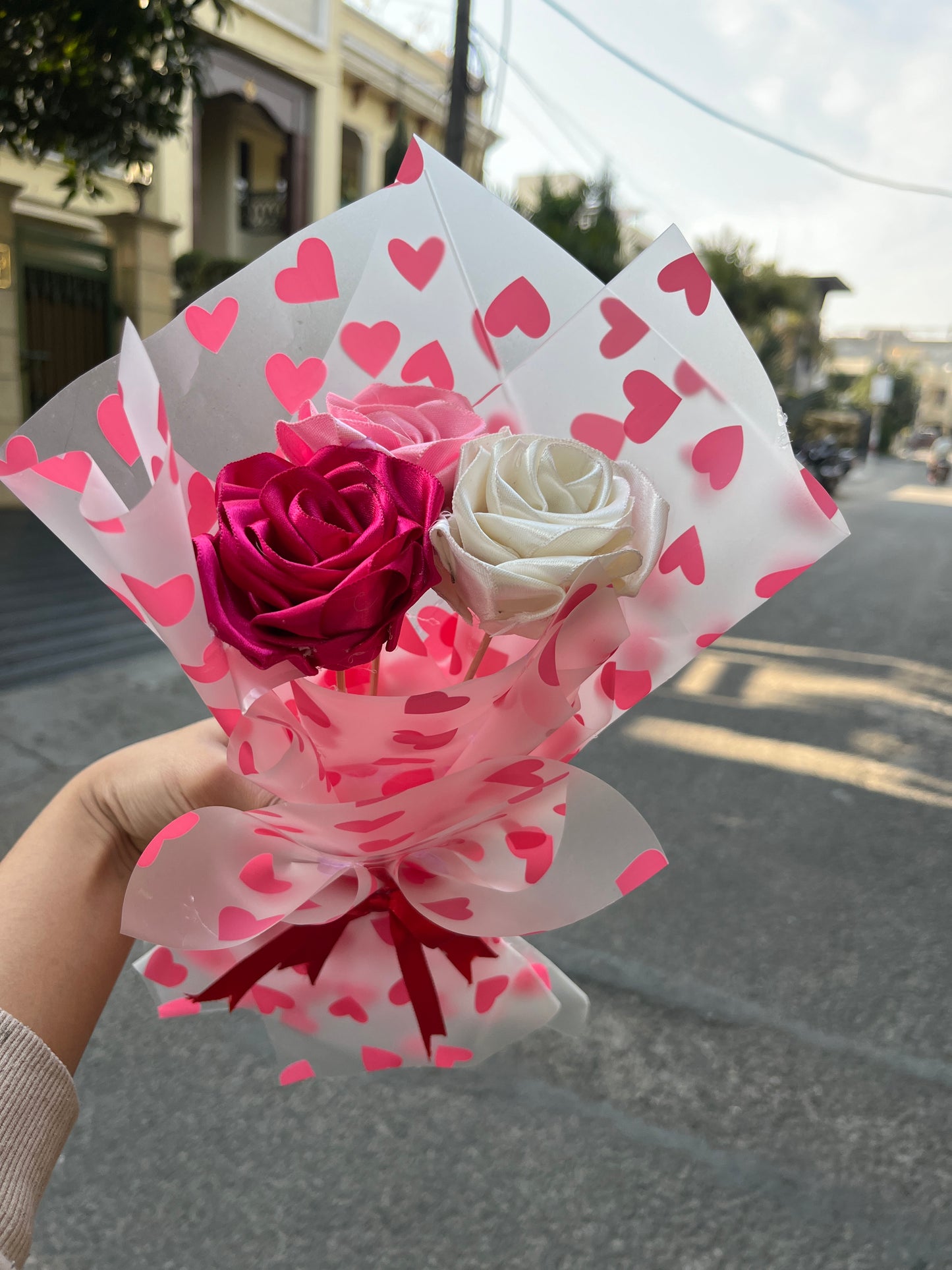 Adorable satin rose bouquet