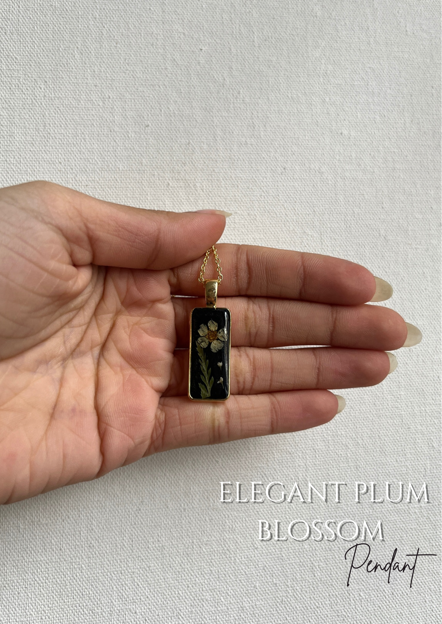 Vintage blossom pendant