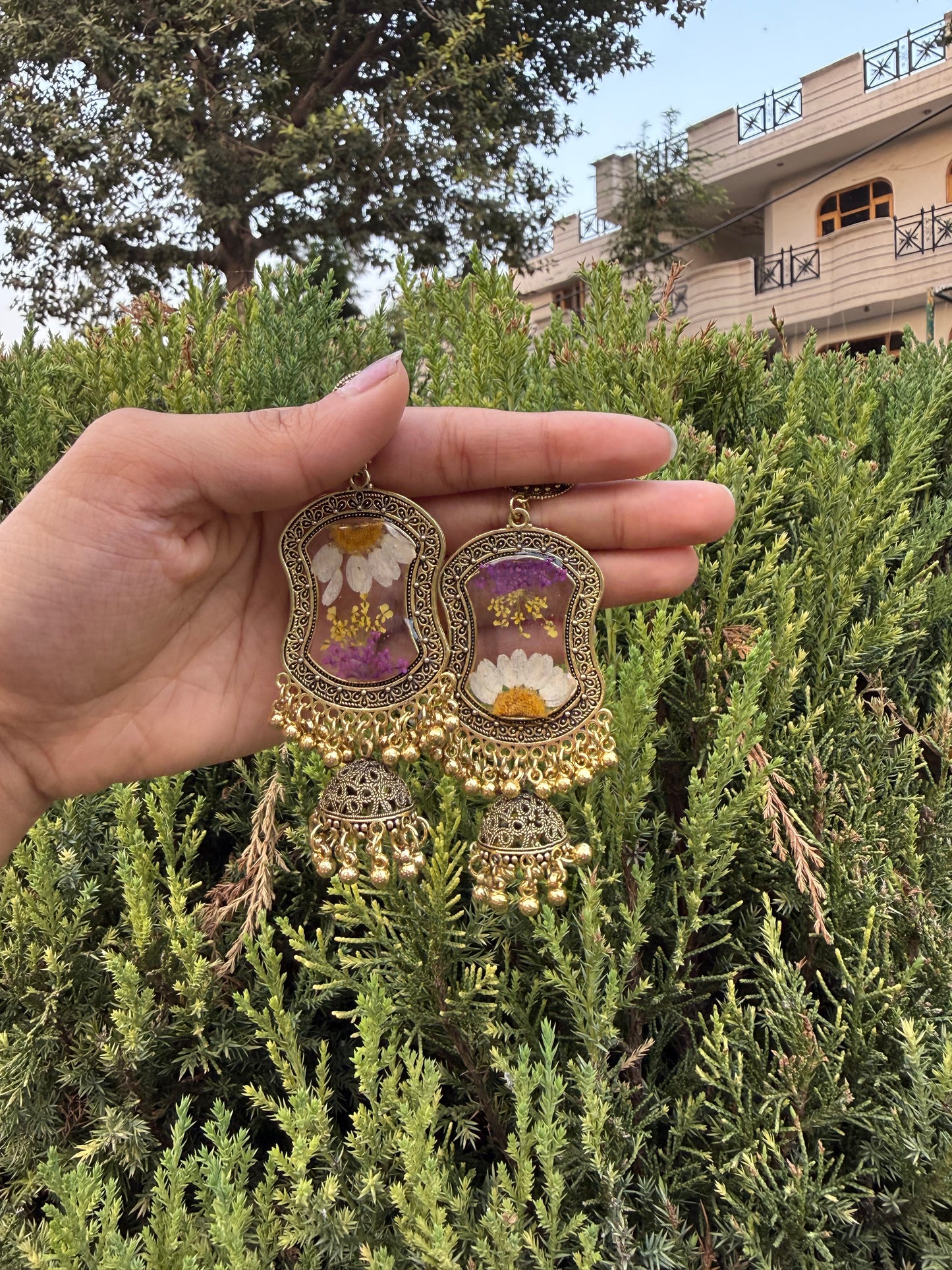 Daisy ghungroo jhumka