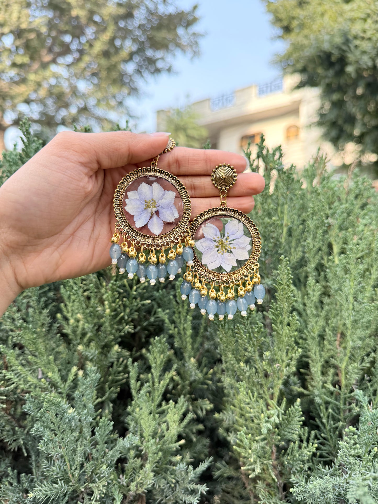 Gaura jhumka