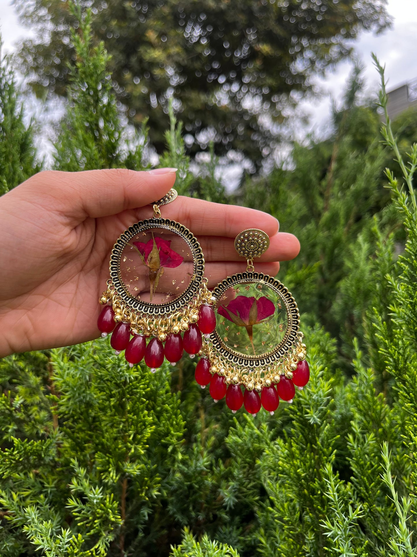 Gulab-e-noor jhumkas