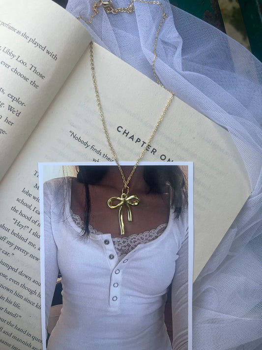 Golden Bow Necklace