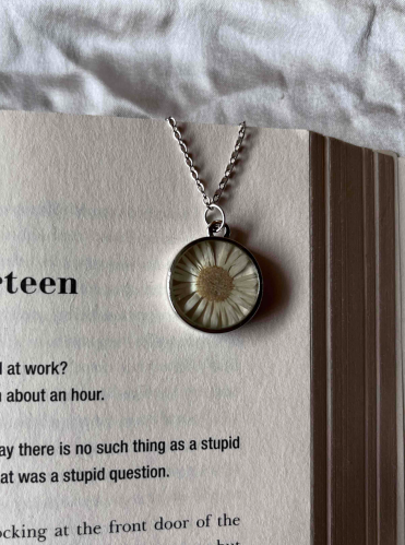 White Daisy Resin Pendent