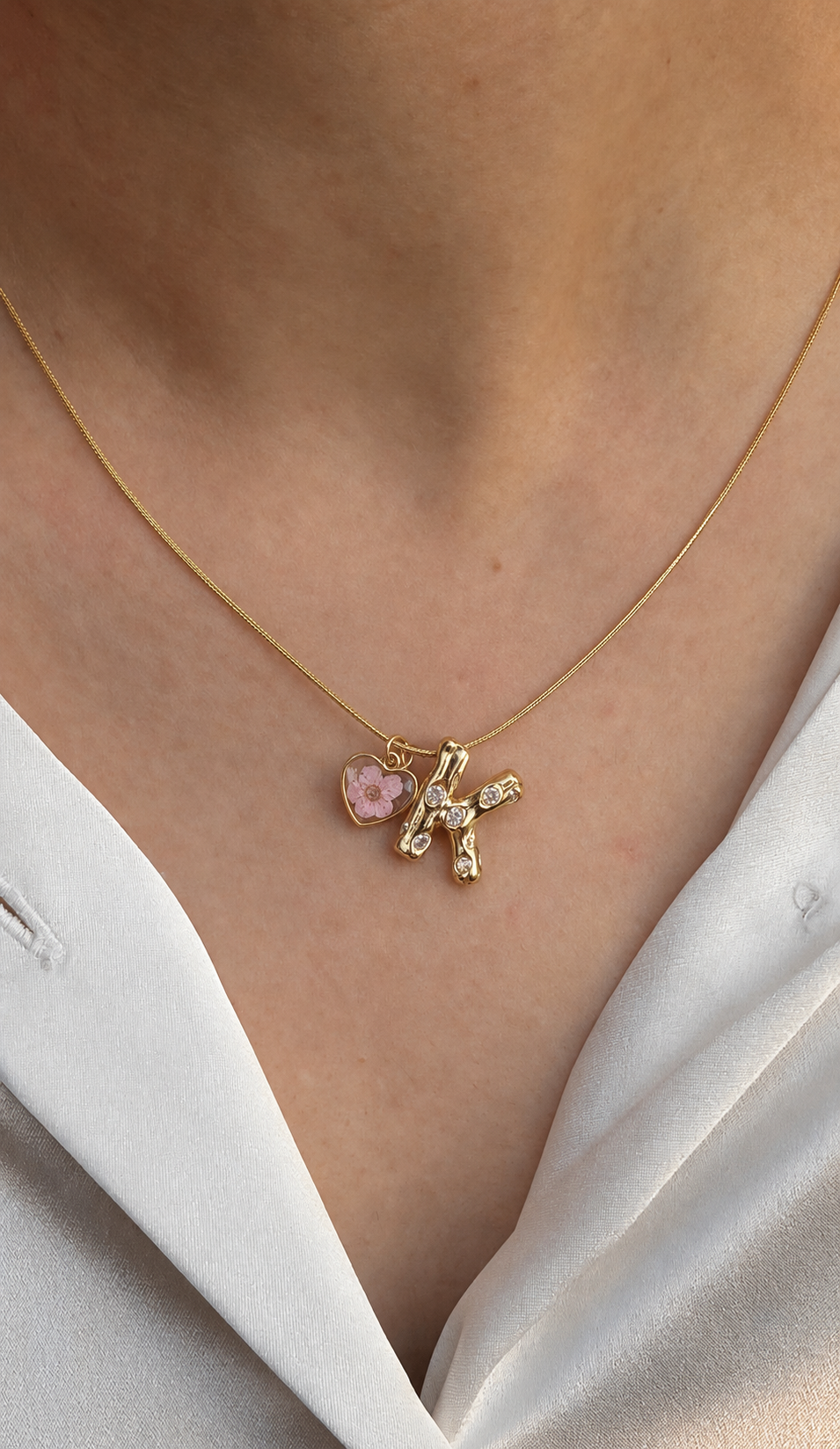 Evabloom initial necklace