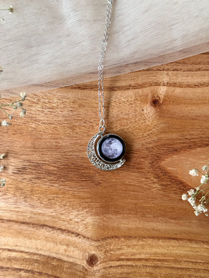 Flip birthmoon necklace