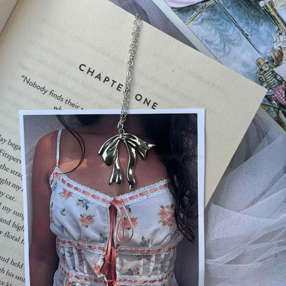 Silver Bow Necklace