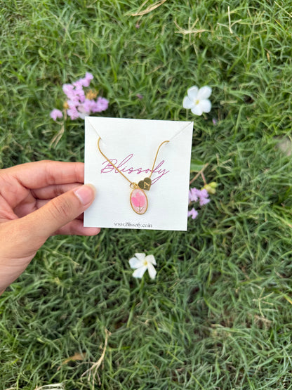 Tulip initial necklace