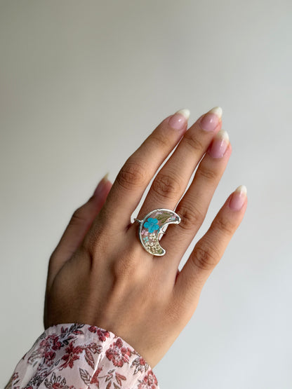 Crescent nora ring