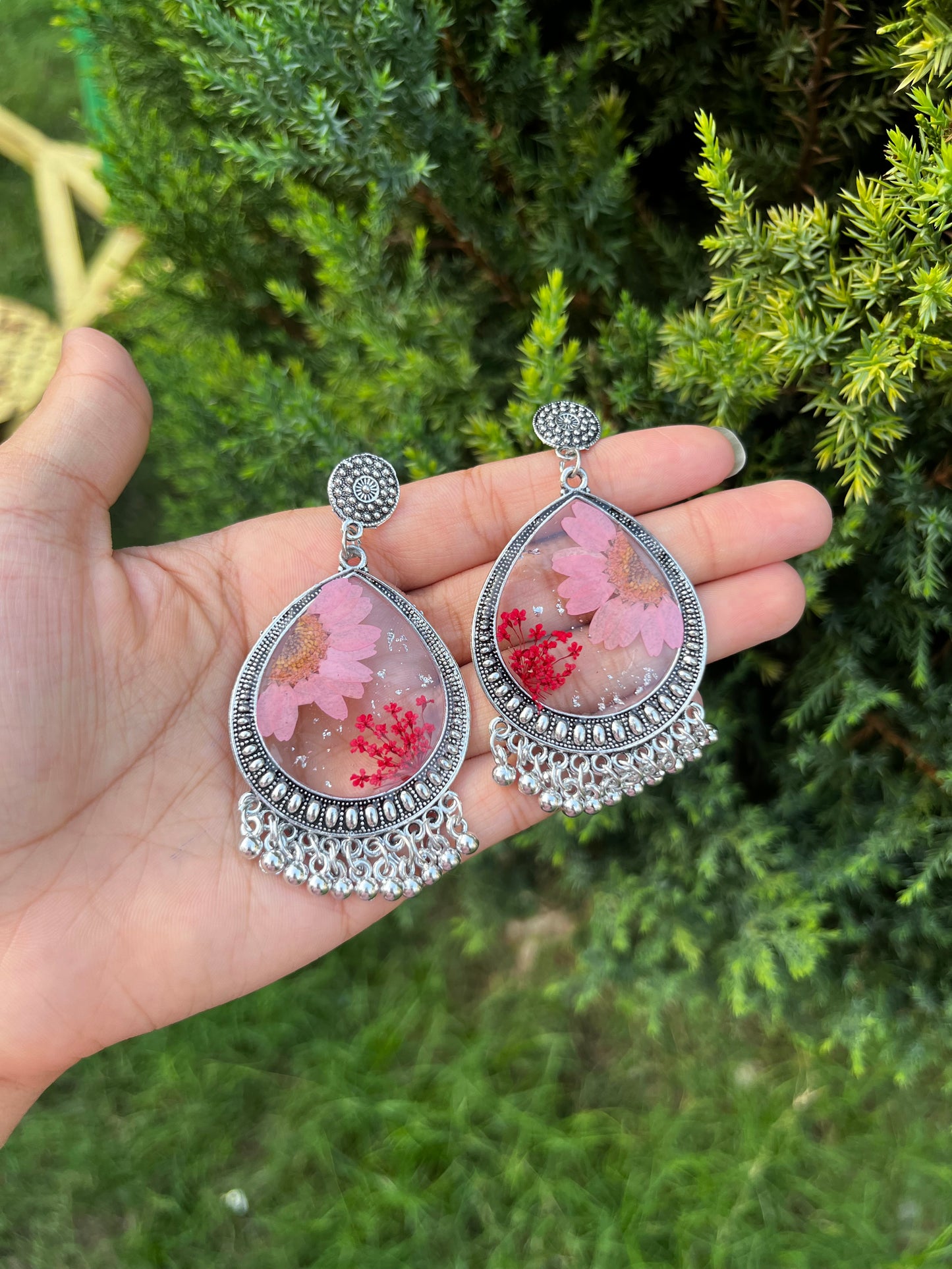 Gul jhumkas