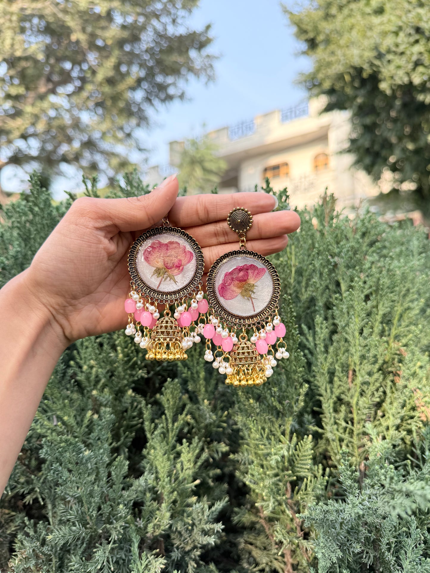 Gulaabi kashmiri jhumkas