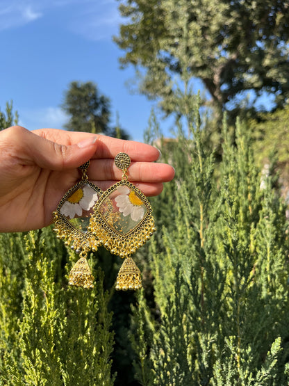 Elegant daisy ghungroo jhumka