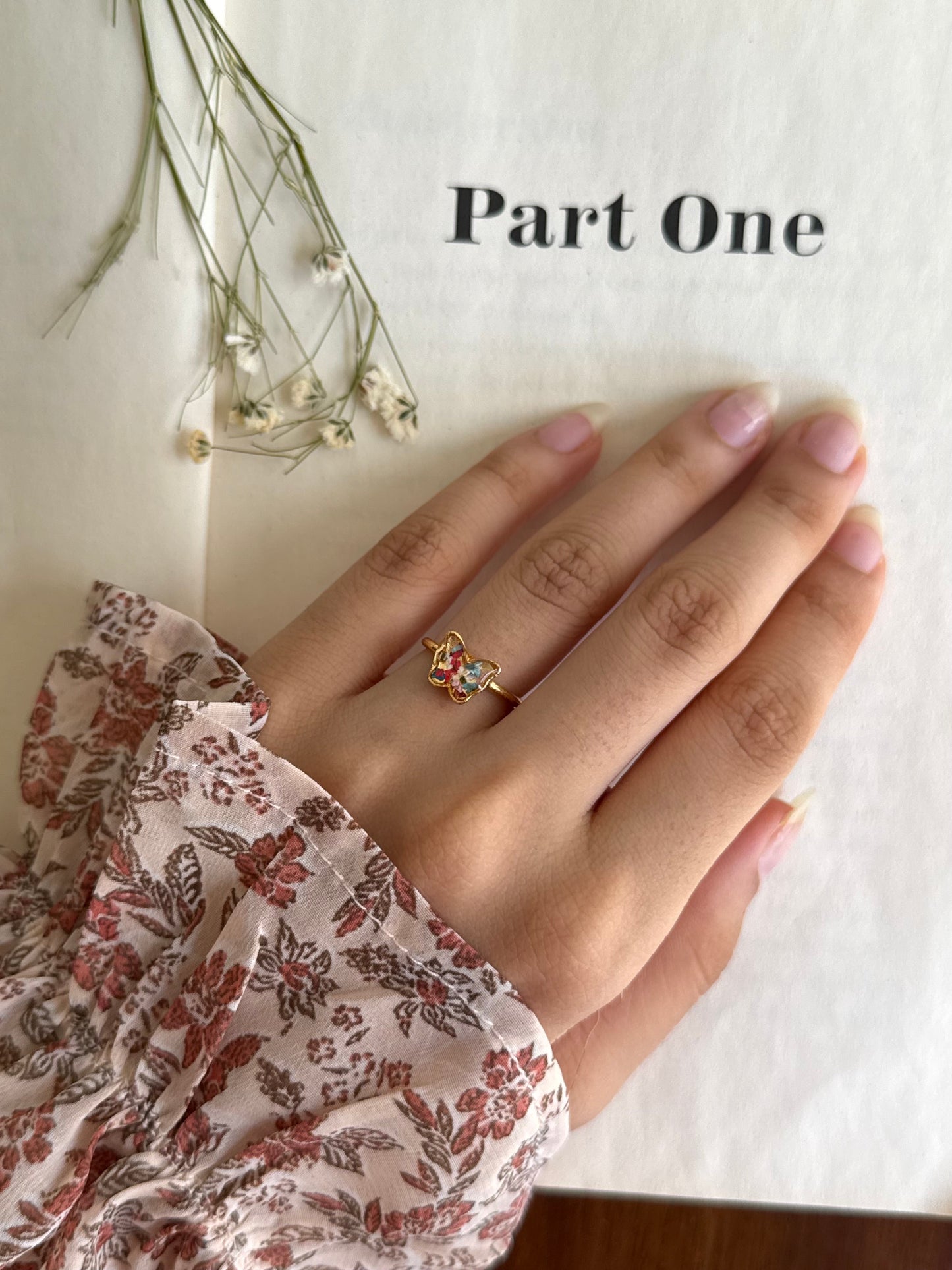 Mini butterfly ring