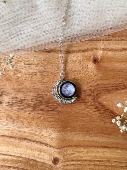 Flip birthmoon necklace