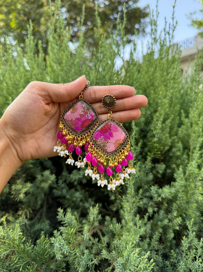 Paan gulabi jhumkas