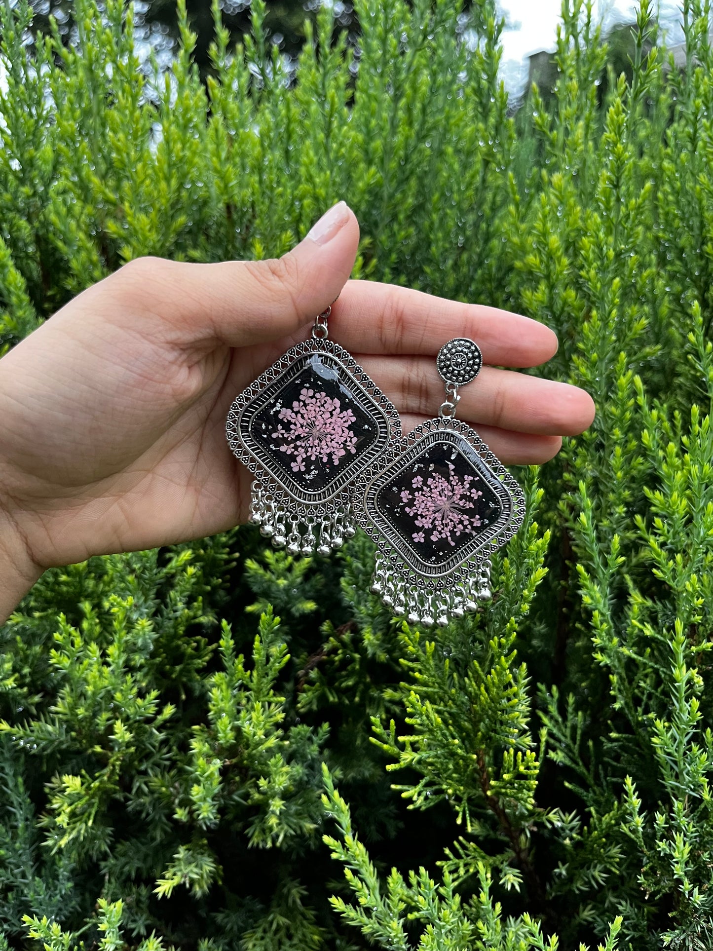 Mehr jhumkas