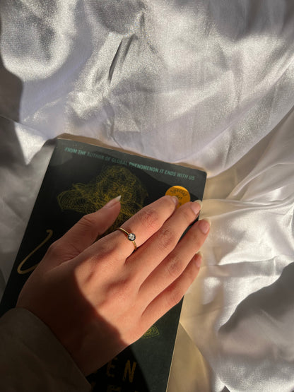 Mini anne lace ring