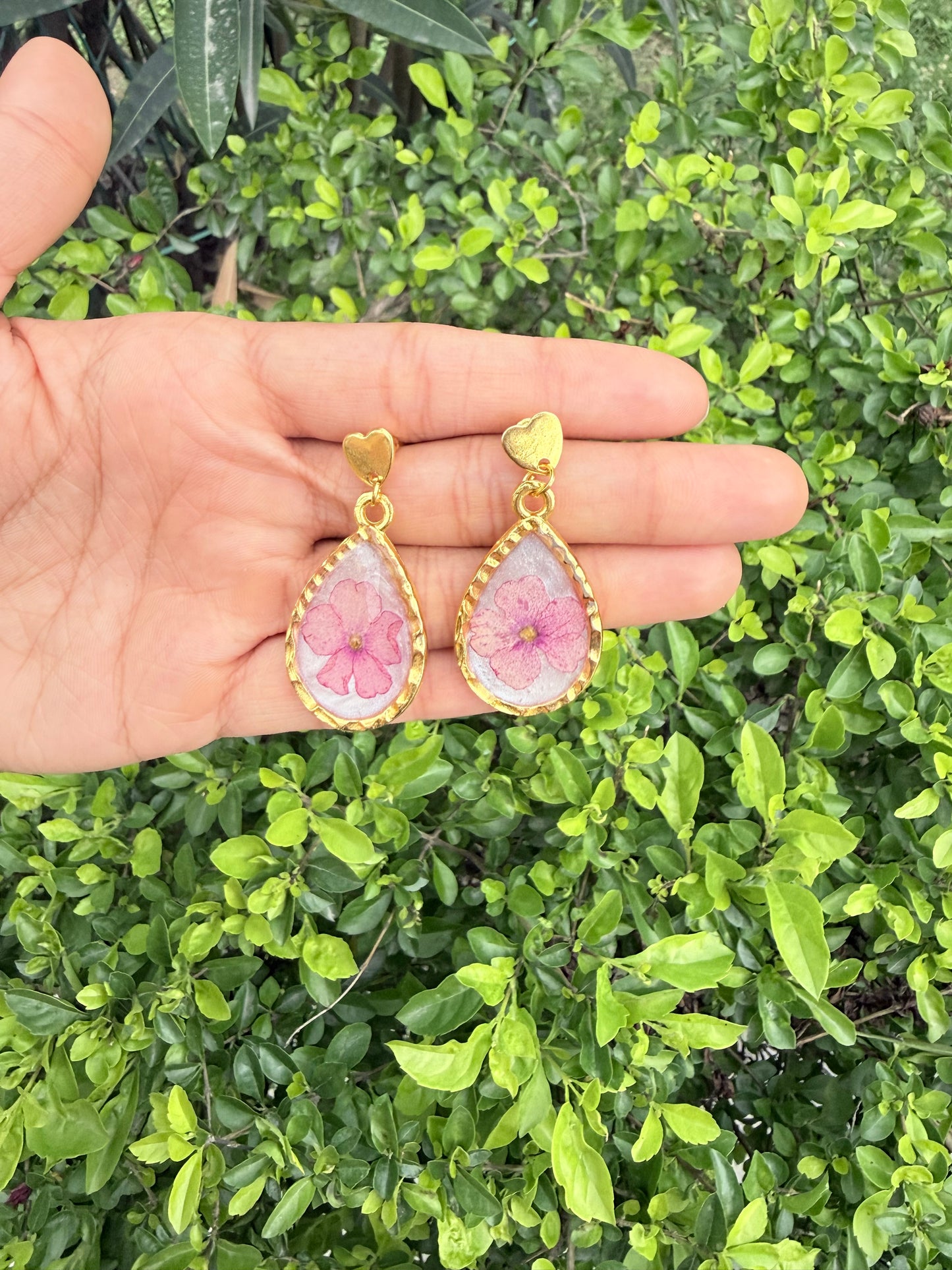 Heart drop earring