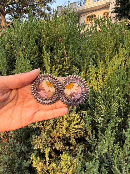 Blossom studs