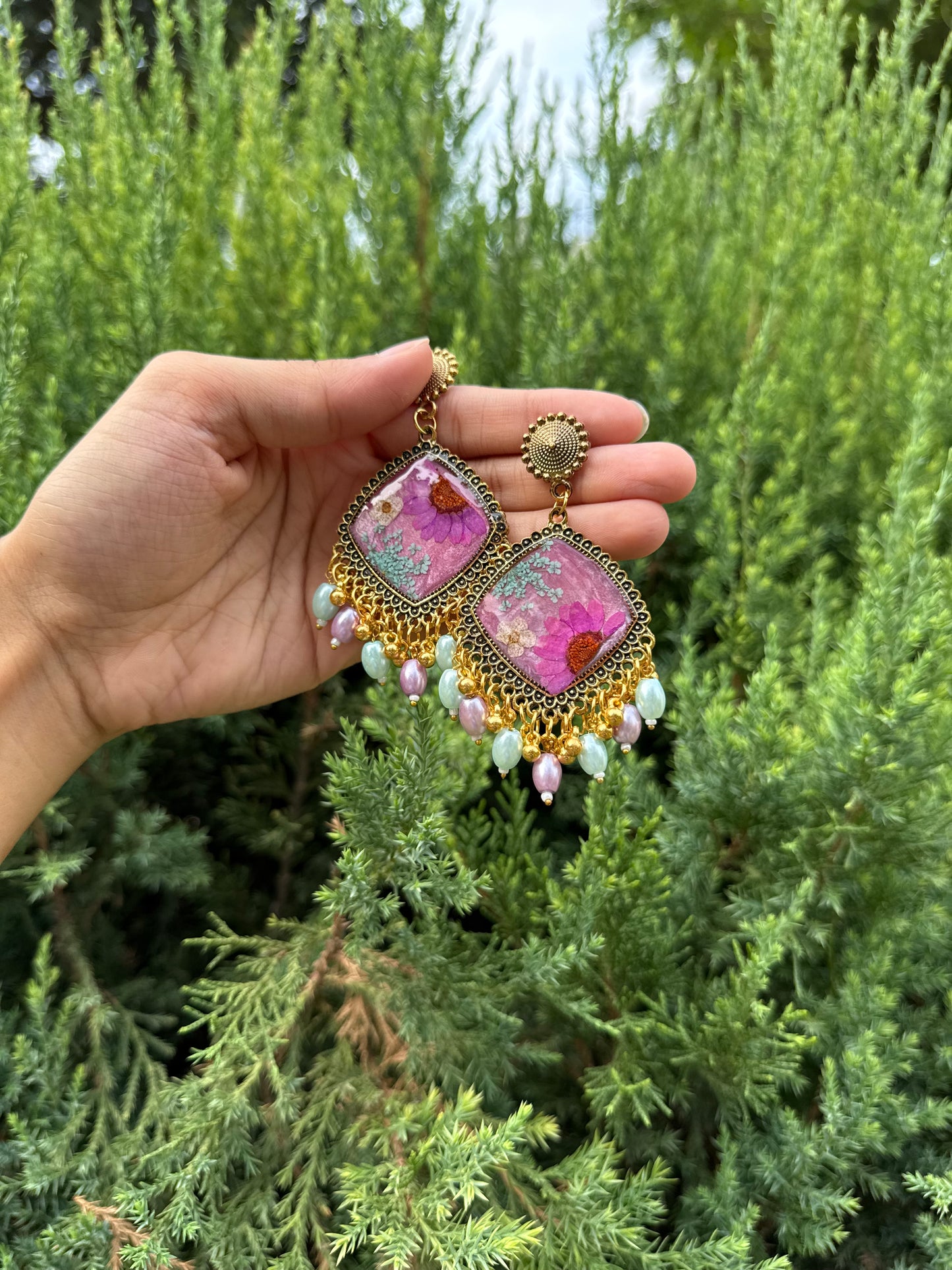 Raani pink jhumkas
