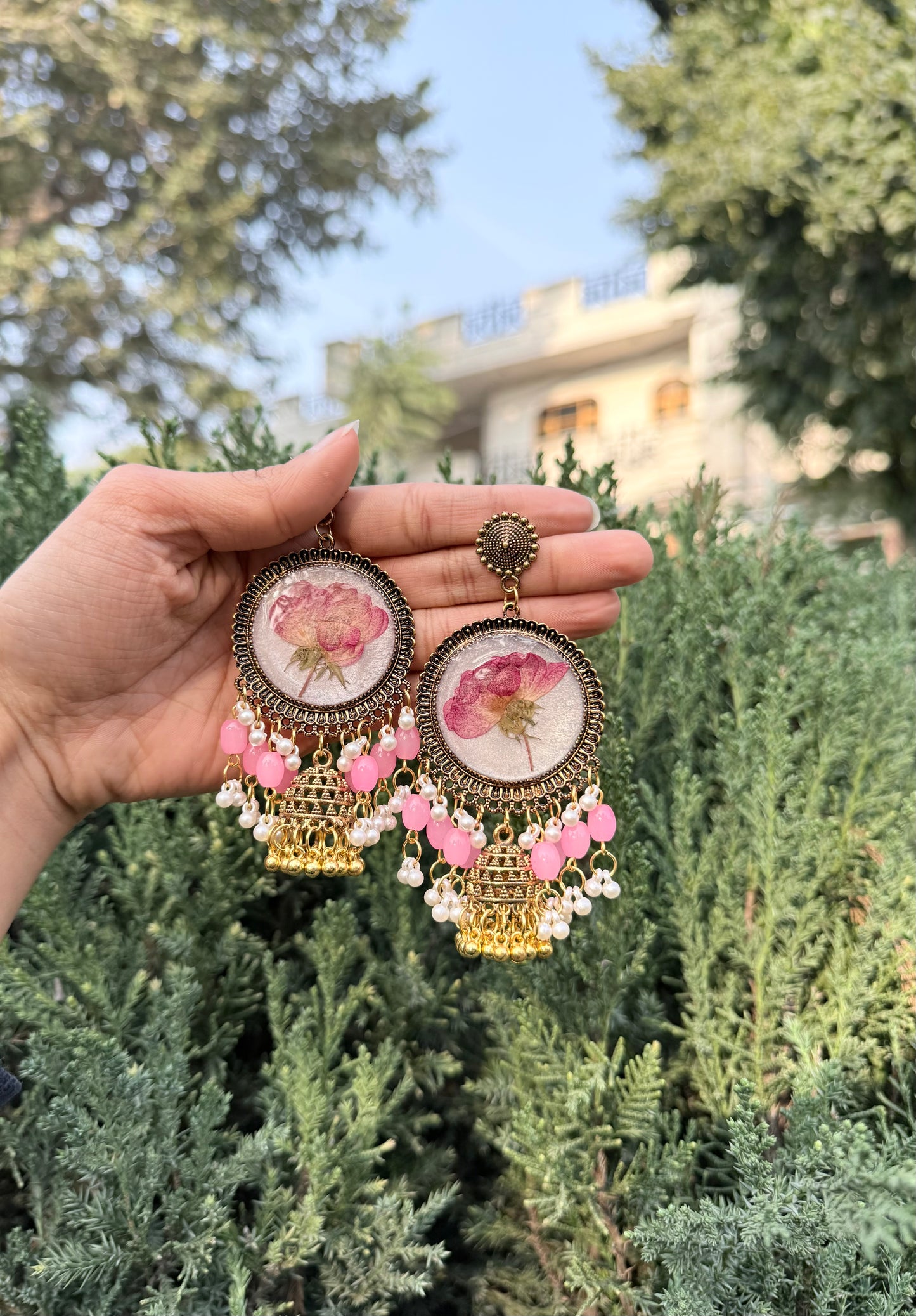Gulaabi kashmiri jhumkas