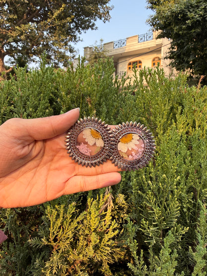 Blossom studs