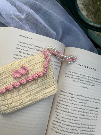Crochet pouch