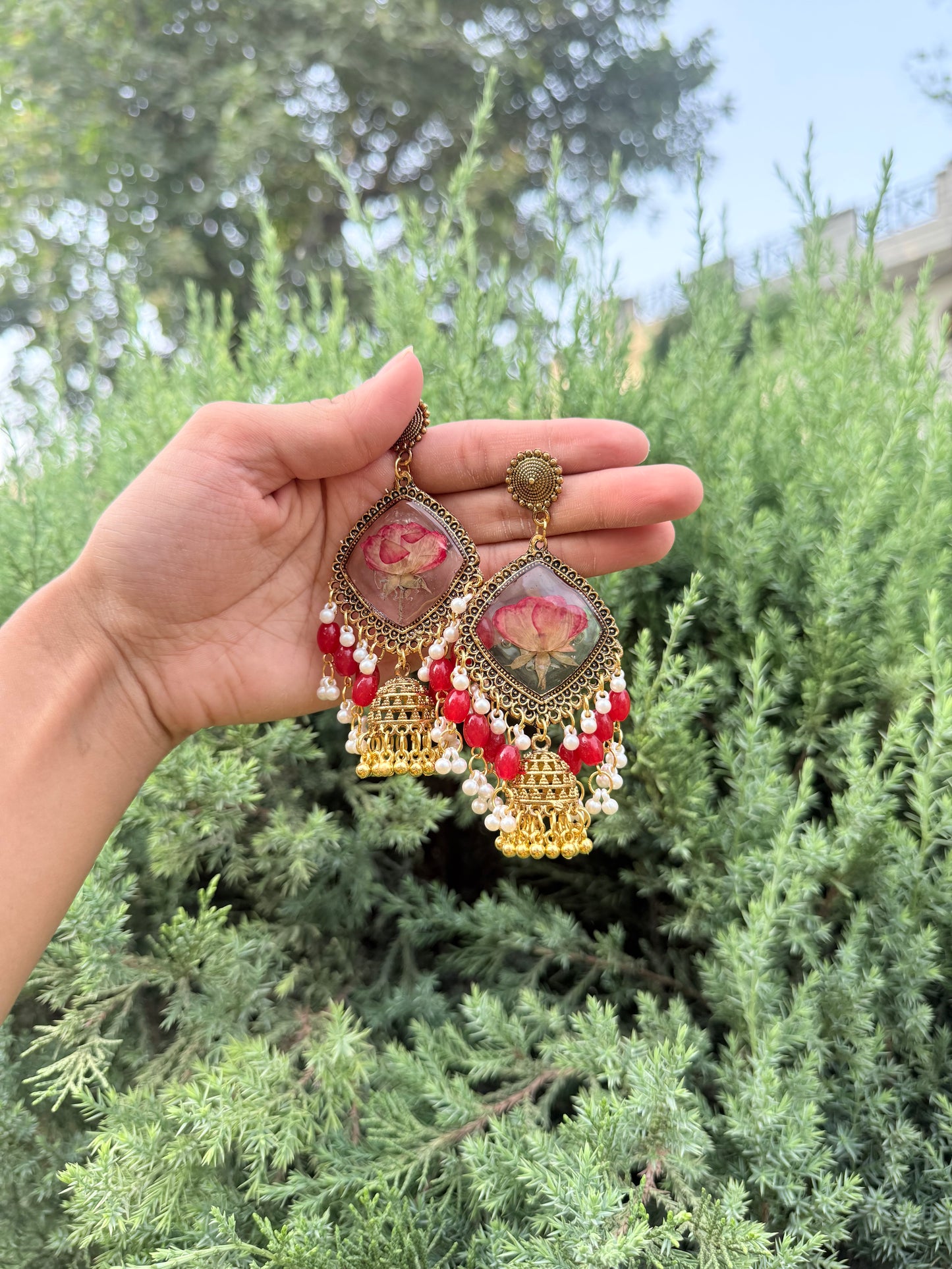 Gulaab e noor jhumkas