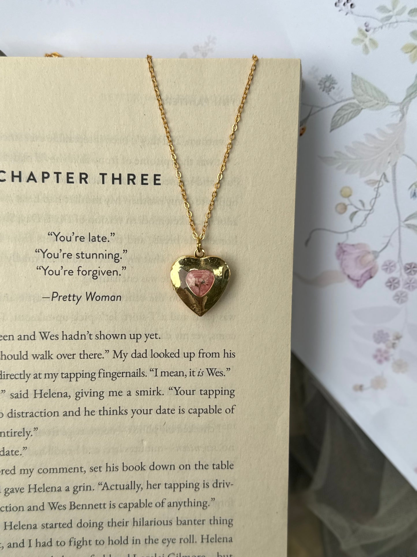 Anne lace heart locket