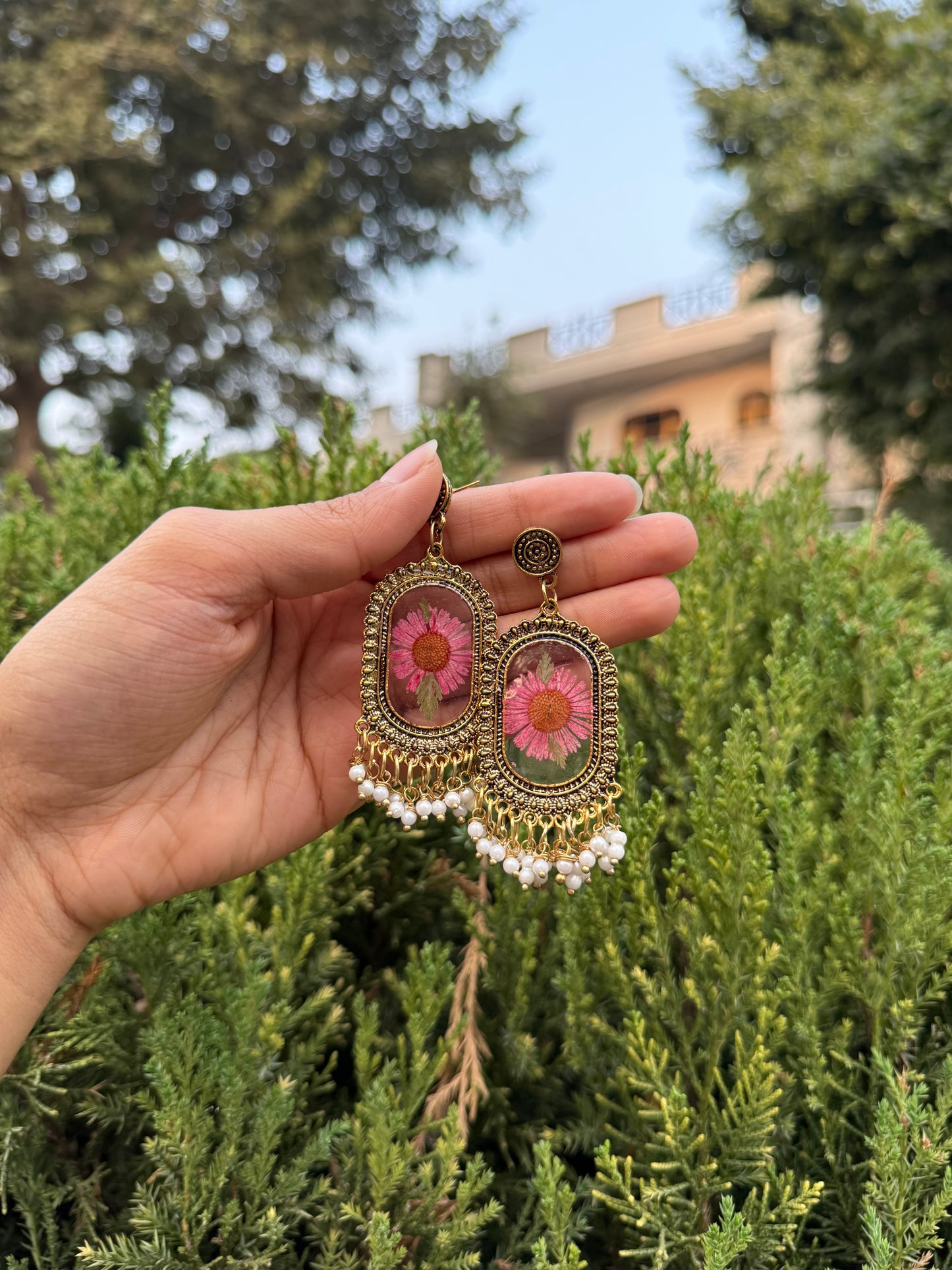 Prettiest aster jhumka ( without white beads )