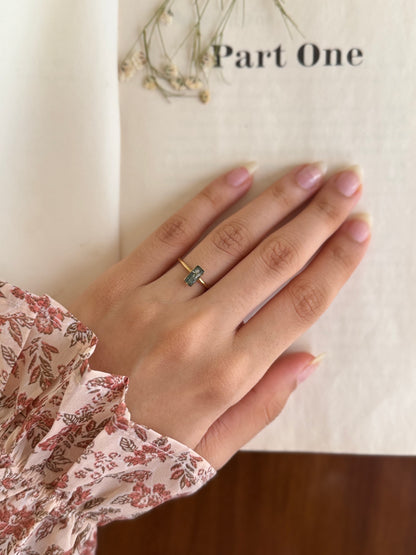 Dainty anne ring