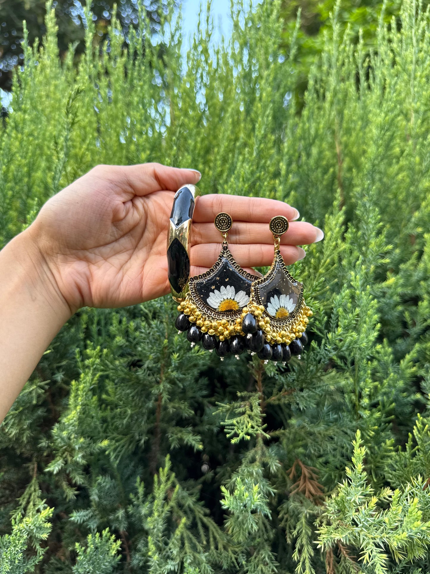 daisy Jhumka & bangle set