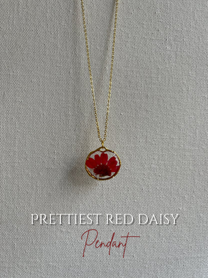 Prettiest red daisy pendant