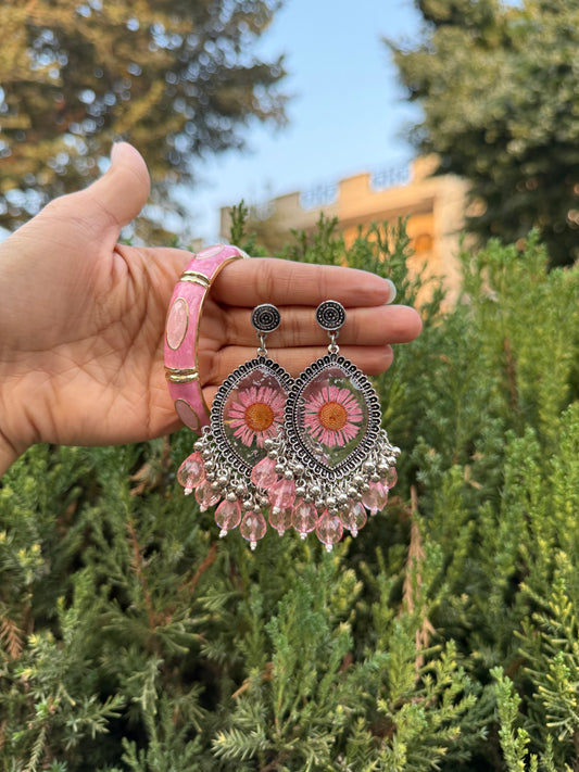 Pastelish jhumka & bangle set