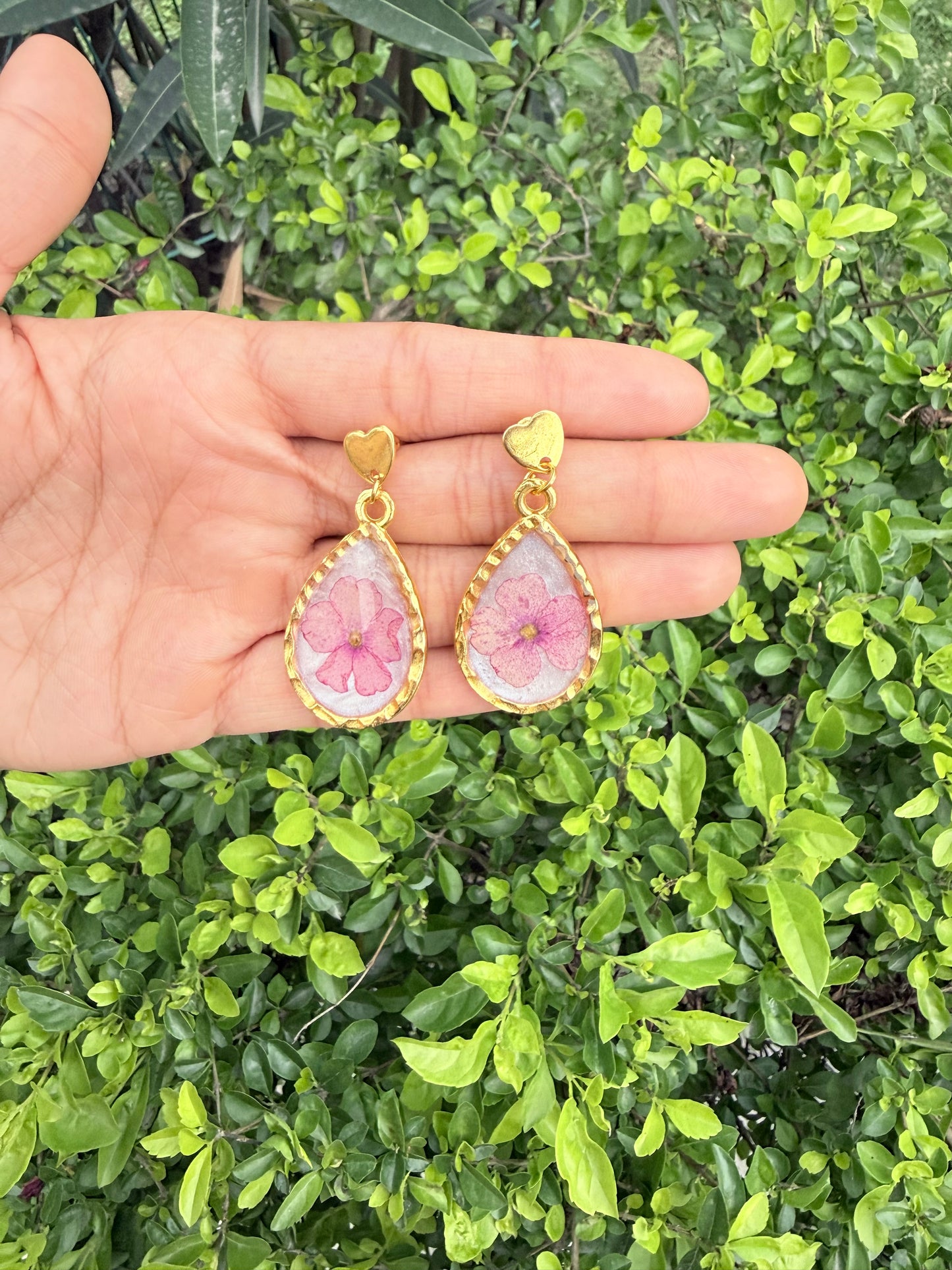 Heart drop earring