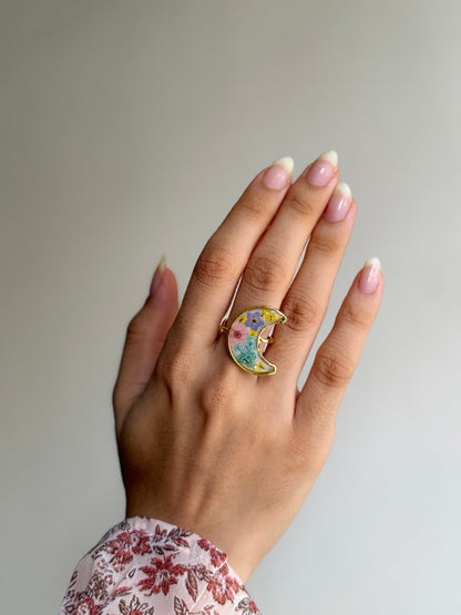 Crescent emerald ring
