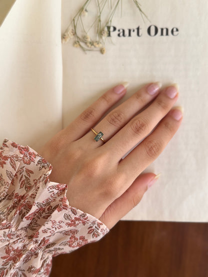 Dainty anne ring