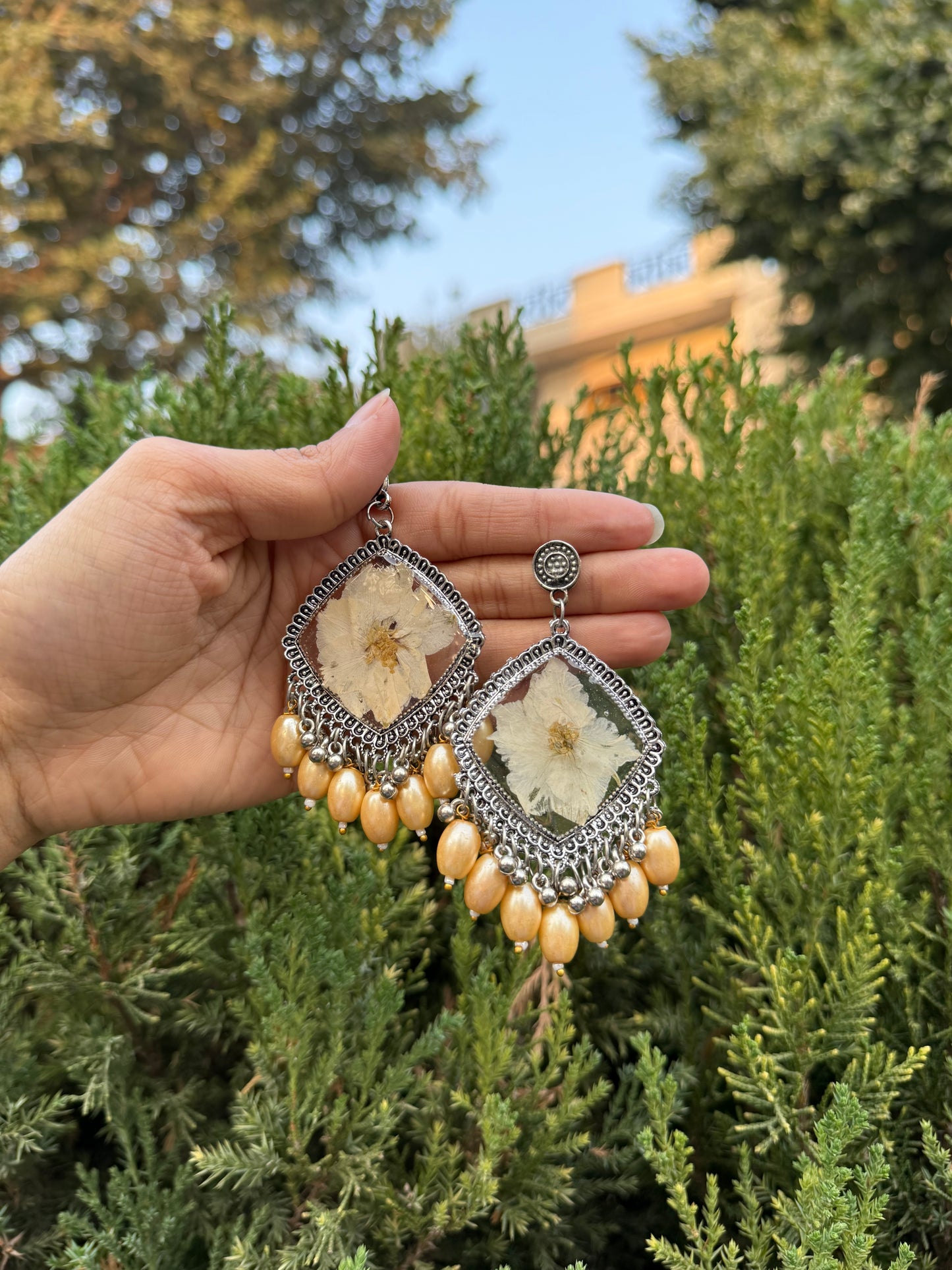 Golden larkspur jhumka