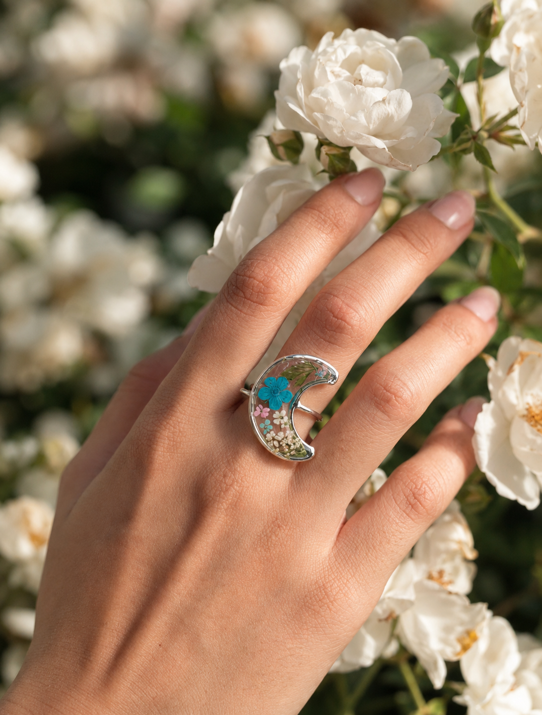 Crescent nora ring