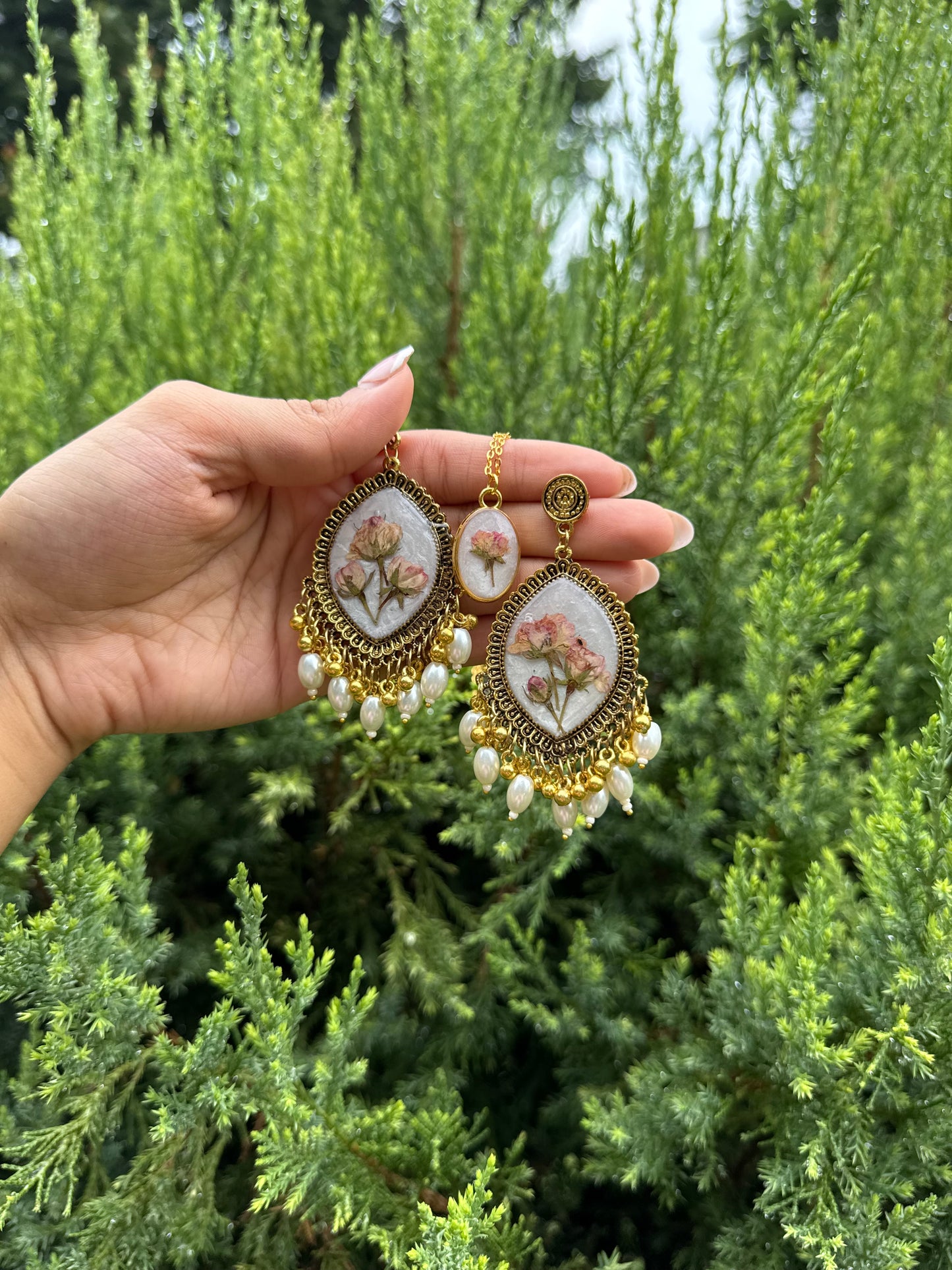 Pearly Jhumka & necklace set