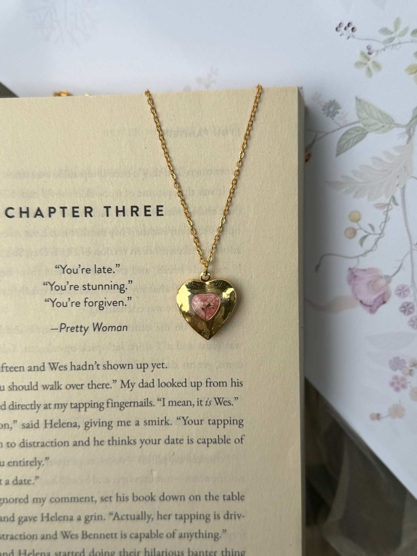 Anne lace heart locket