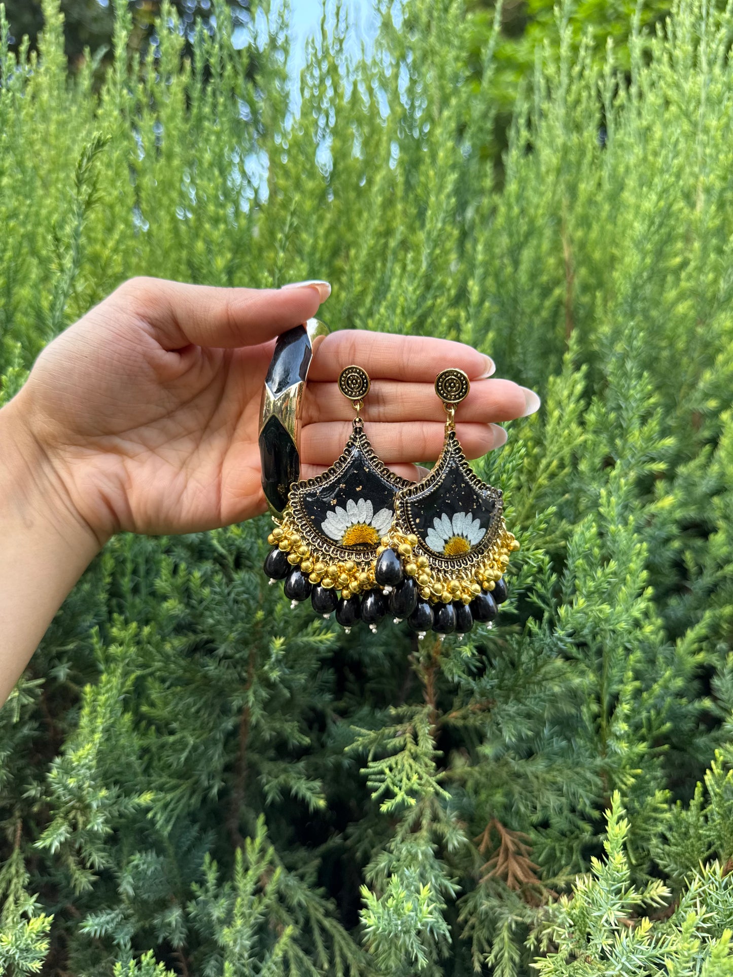 daisy Jhumka & bangle set