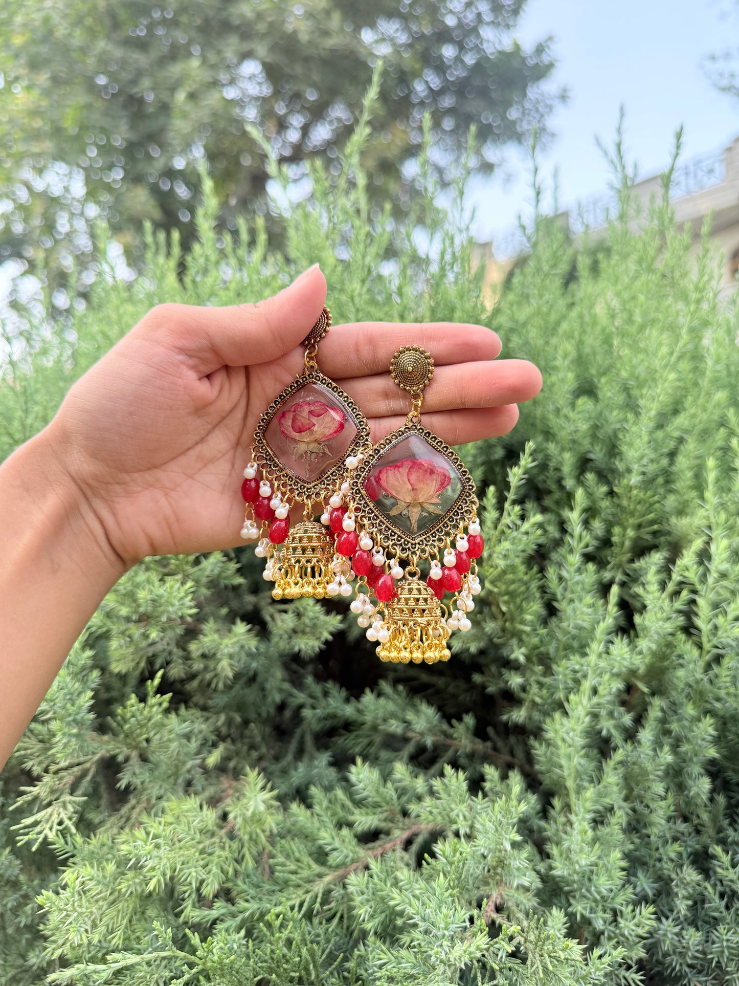 Gulaab e noor jhumkas